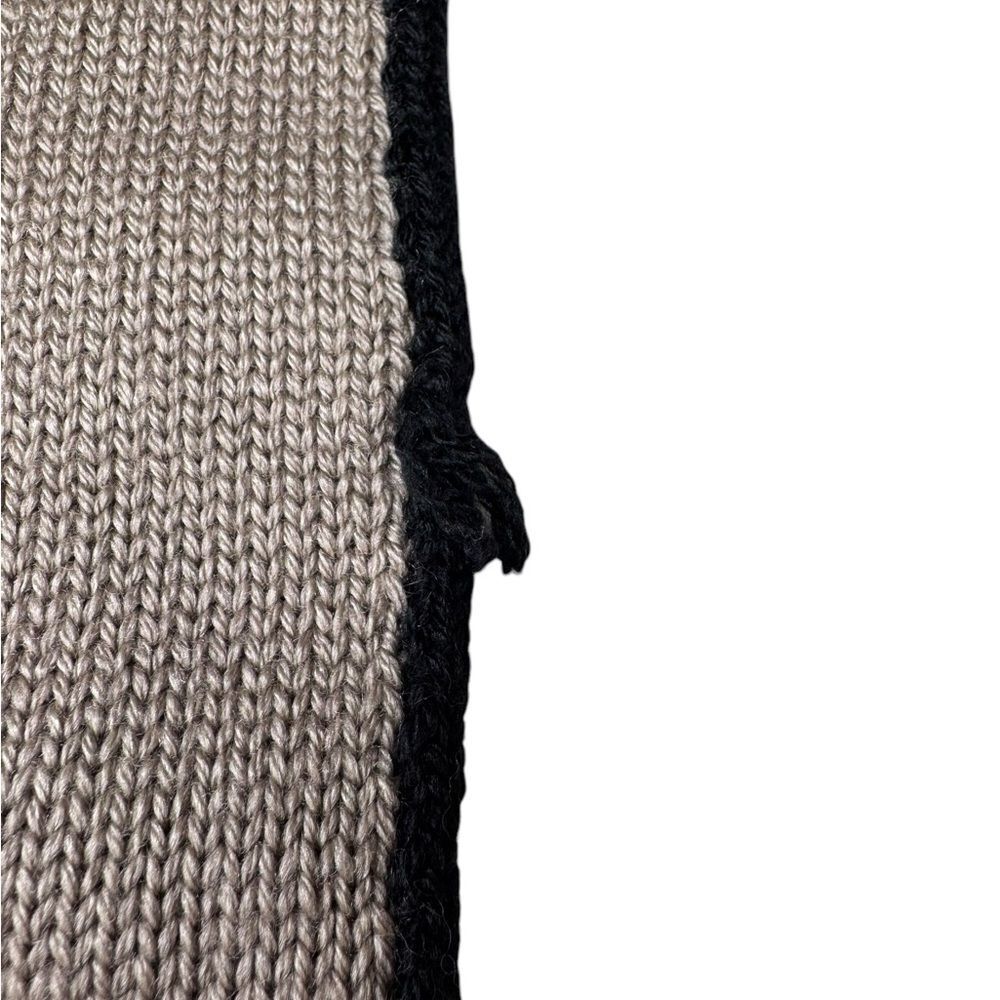 Chanel Wool Scarf - Picture 4 of 4